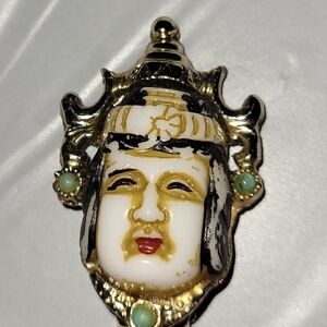 Vintage Artistic Gold and White Face single earing